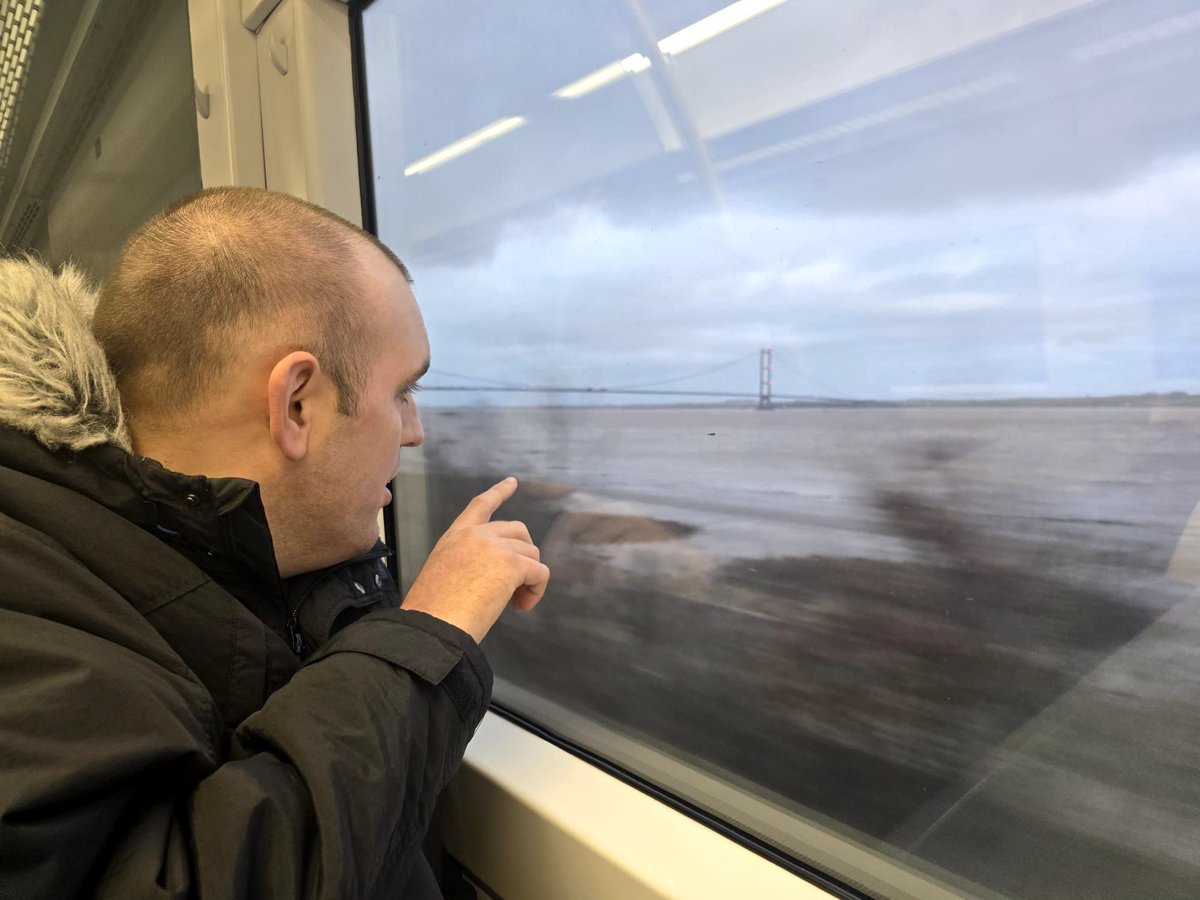 Just look a this scenic train trip and couldn't resist sharing this stunning view of the Humber Bridge! 🌉🚆 It’s moments like these that make travel so special. 
#AutismAdults #HumberBridge #TrainTravels #ScenicViews