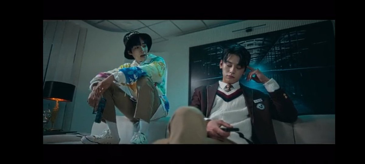 antarinoona's tweet image. They are not even the real villain here. There is no way they are. The mess is too fucked up just for them to be the villain.
#StudyGroup 
#StudyGroupEp7