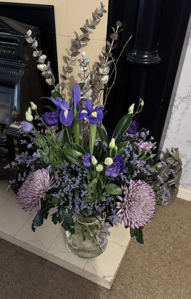 Mandy Headland tweet media