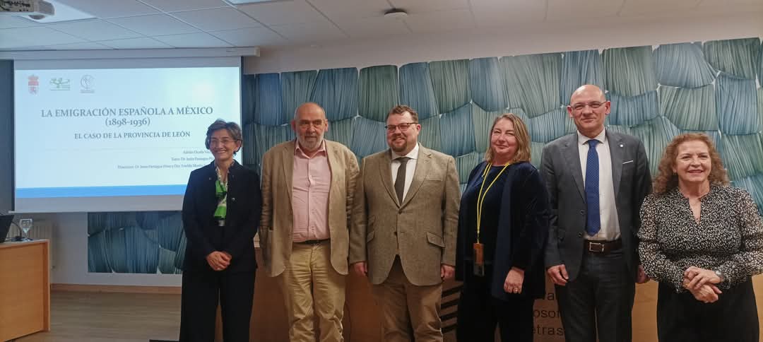 Orgullosos de haber compartido con Adrián Ocaña Vázquez su brillante camino académico tras financiar su contrato predoctoral de 4 años y disfrutar de su tesis "La emigración española a México (1898-1936). El caso de la provincia de León".
#CumLaude <a href="/MelMuseo/">MUSEO EMIGRACIÓN LEONESA - MeL</a>
<a href="/LeonAyto/">Ayuntamiento de León</a>
<a href="/unileon/">Universidad de León</a>