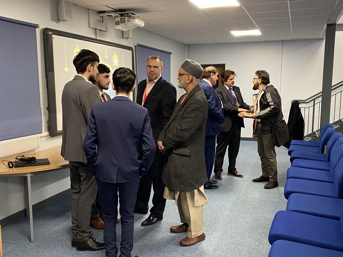 We were thrilled to host the Ramadan Awareness Conference yesterday evening - organised by our own Dr Nawaz (Head of Urdu) to help equip staff with essential knowledge to support students observing Ramadan 🌙 thank you to all those who came along