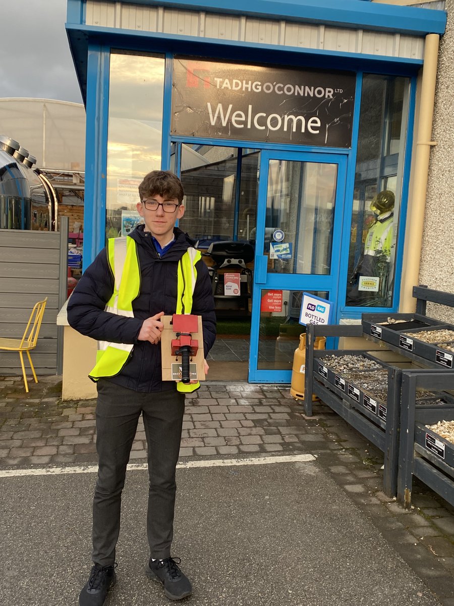 Thanks to Tadgh O' Connor's for allowing me set up a demonstration and sales event in their Newcastle West store today, seen here with Sean Richardson. <a href="/WhizzkidsIT/">Whizzkids.ieTraining</a> <a href="/LEOLimerick/">LEO Limerick</a> <a href="/StudentEntProg/">StudentEntProg</a>