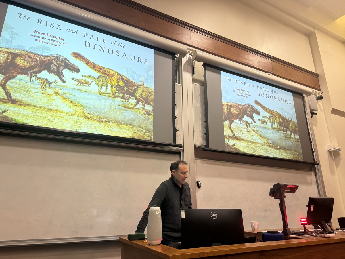 Irem Denizli (@iremdenizlimsc) on Twitter photo We celebrated Darwin’s birthday with a great Darwin Day Lecture at <a href="/UofGSBOHVM/">UofG SBOHVM</a>! Professor <a href="/SteveBrusatte/">Steve Brusatte</a> ‘s talk on the rise and fall of dinosaurs was both inspiring and insightful. Thanks for a fascinating discussion! #DarwinDay #Paleontology #Evolution We celebrated Darwin’s birthday with a great Darwin Day Lecture at <a href="/UofGSBOHVM/">UofG SBOHVM</a>! Professor <a href="/SteveBrusatte/">Steve Brusatte</a> ‘s talk on the rise and fall of dinosaurs was both inspiring and insightful. Thanks for a fascinating discussion! #DarwinDay #Paleontology #Evolution