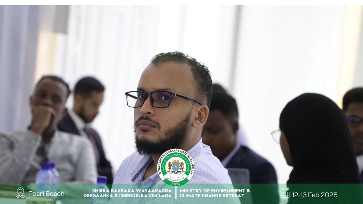 MoECC_Somalia's tweet photo. Productive discussions happening at the #MOECCSomalia retreat, guided by the expertise of Deputy Minister, Dr. Saciid Mohamed, and other key leaders.
Working together towards a sustainable future for Somalia.
#EnvironmentalCollaboration https://t.co/GGWB1IOWRr