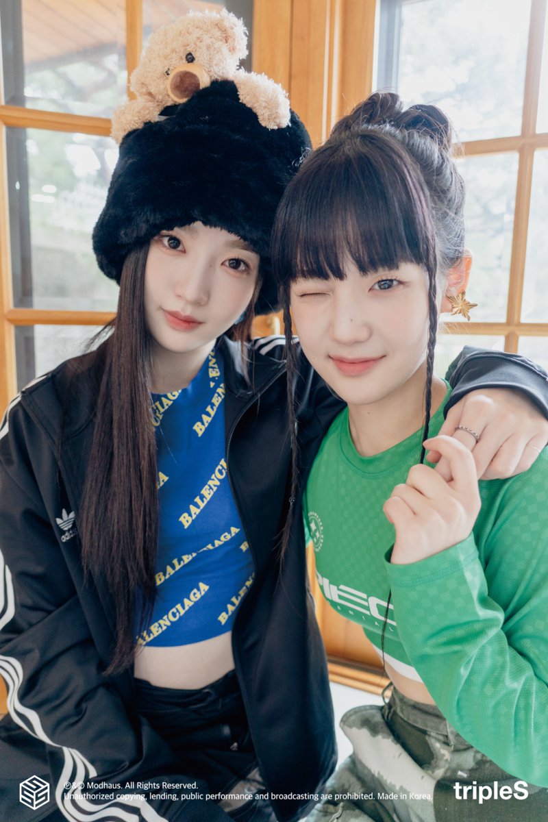 tripleS 
<ASSEMBLE 2nd ANNIVERSARY>
S1 SeoYeon &amp; S5 YooYeon

#tripleS #트리플에스 #トリプルS 
#トリプルエス #トエス
#SeoYeon #서연 #ソヨン
#YooYeon #유연 #ユヨン
#tripleS_ASSEMBLE