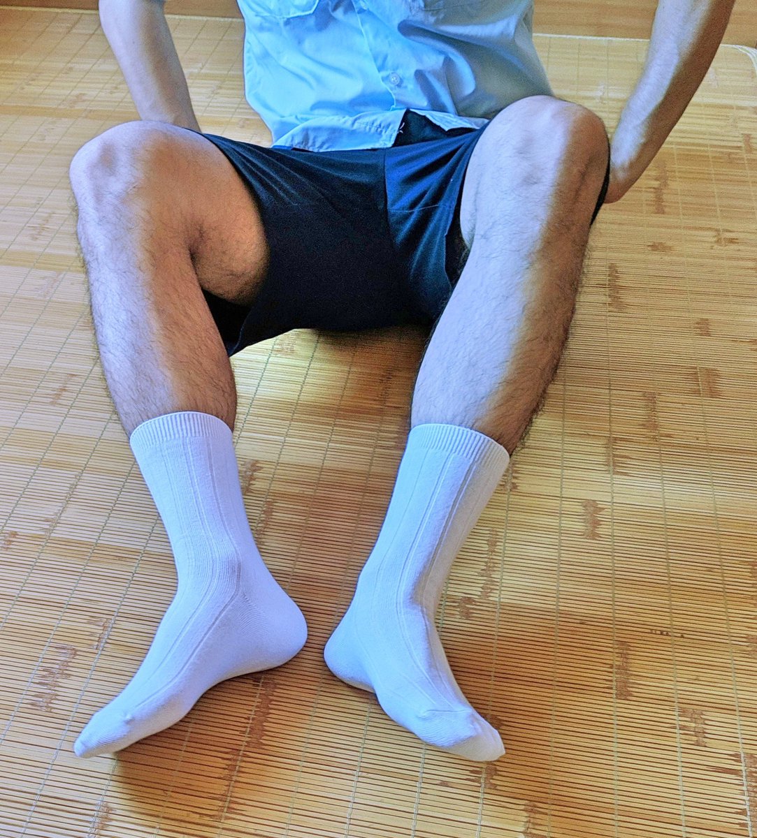 #學長正式恢復單身🥲🥲
#跟過去的自己說再見
希望下個對象是真心喜歡白襪的人🥲🥲
交往2300多個日子.....
今天跟學弟說了再見....
自己心中沒有難過的感受.....
希望大家都能找到對的人......
因為交往一但發現不適合的時候....請勇敢跟對方說明.....
而不是一方忍受覺得沒關係.....到頭來還是得說再見