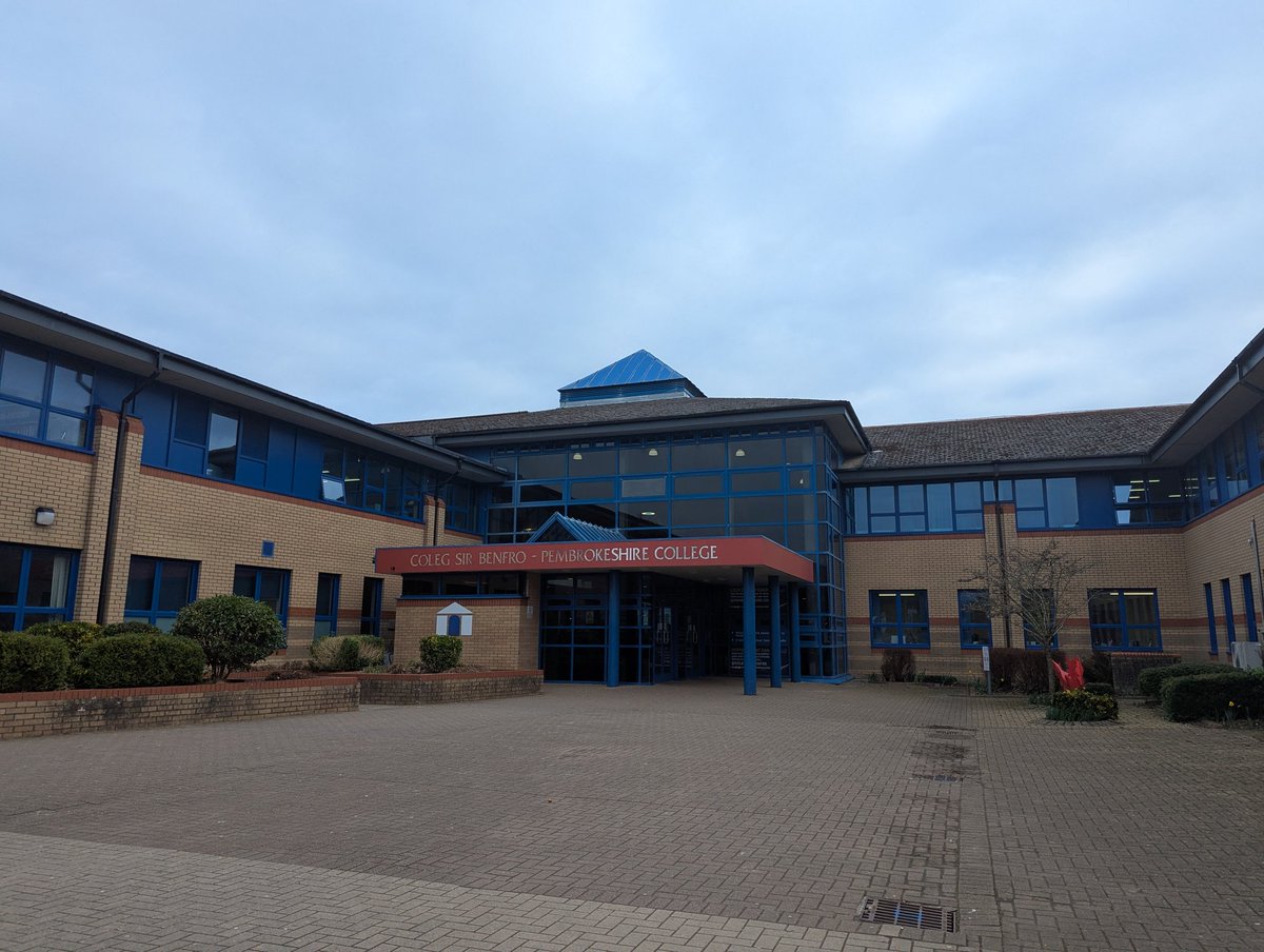 EsportsWales's tweet photo. We have arrived at @PembsCollege for today’s workshops!
Ready to inspire and level up the next generation of gamers, creators, and esports pros! 🎮👾
Let’s get started! #WelshGaming https://t.co/FYeqsOgnvJ