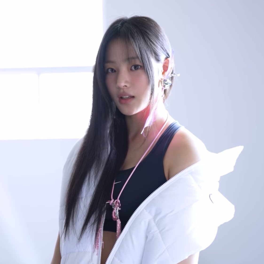 newjeans_loop's tweet photo. #민지 #Minji #ミンジ 
#NJZ #엔제이지 #뉴진스 #NewJeans https://t.co/0K7wd8va8j