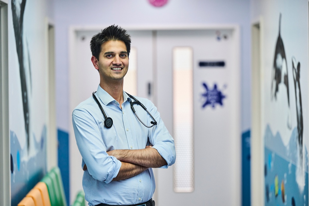 BWC NHS Trust (@bwc_nhs) on Twitter photo A home-monitoring mobile app will provide life-saving support at the touch of a button for babies with complex heart disease❤️
Thanks to brilliant work from colleagues <a href="/GaskinKerry/">Prof Kerry Gaskin</a> + <a href="/tristan_kw/">Tristan Ramcharan</a> alongside <a href="/MyBCU/">Birmingham City University</a> <a href="/worcester_uni/">University of Worcester</a> <a href="/AstonPress/">Aston University PR</a>
Read more: orlo.uk/RXRUQ A home-monitoring mobile app will provide life-saving support at the touch of a button for babies with complex heart disease❤️
Thanks to brilliant work from colleagues <a href="/GaskinKerry/">Prof Kerry Gaskin</a> + <a href="/tristan_kw/">Tristan Ramcharan</a> alongside <a href="/MyBCU/">Birmingham City University</a> <a href="/worcester_uni/">University of Worcester</a> <a href="/AstonPress/">Aston University PR</a>
Read more: orlo.uk/RXRUQ