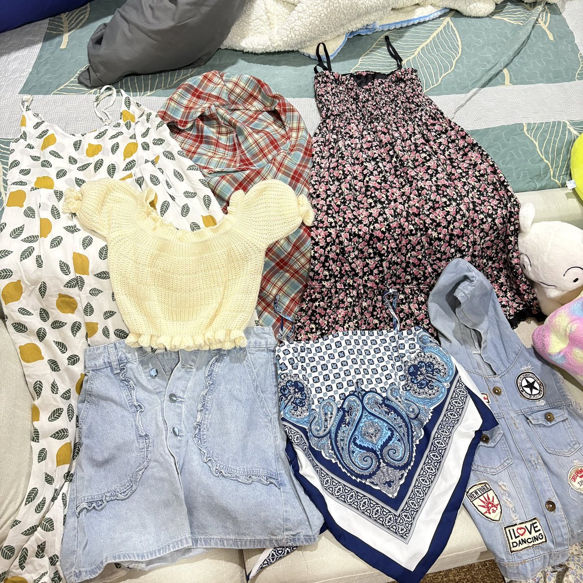 ployppzz's tweet photo. ส่งต่อเสื้อผ้าเค้าเองง💋
เสื้อ กระโปรงทุกตัวราคา 50!!!😘
📮ส่งเหมา 40 (พท.พิเศษ+30)
รี+ปักลด 5฿ dmได้เลยค่ะ

#เสื้อผ้ามือสอง #ส่งต่อเสื้อผ้า #เสื้อผ้ามือ2 #เสื้อผ้ามือสองราคาถูก #เสื้อผ้ามือสองสภาพดี #ส่งต่อเสื้อผ้ามือ2 #ส่งต่อเสื้อผ้ามือสองสภาพดี #ส่งต่อเสื้อผ้ามือสอง https://t.co/T4GJOdwcCg