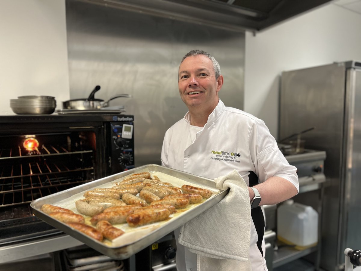 The Avenue Kitchen here at Wrest Park have a special offer during February ☕

Sausage, bacon or egg roll with any tea or coffee for just £5.00 ❗

Takeaway only and available from 9am - 11:30am, Monday to Thursday.