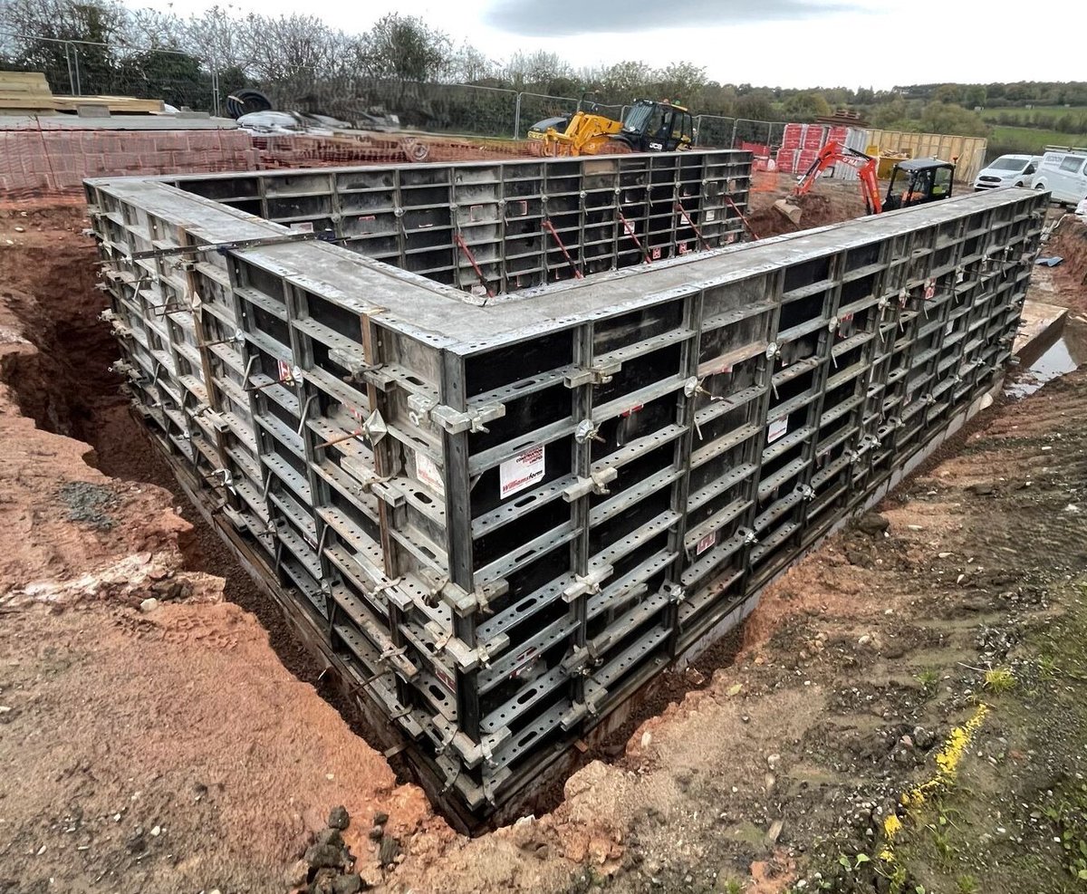 Our Williamsform Formwork panel system at work on a recent project in Cumbria, constructing a freshly poured basement wall. More details of our Williamsform system are available at bit.ly/3ZCJGeb.