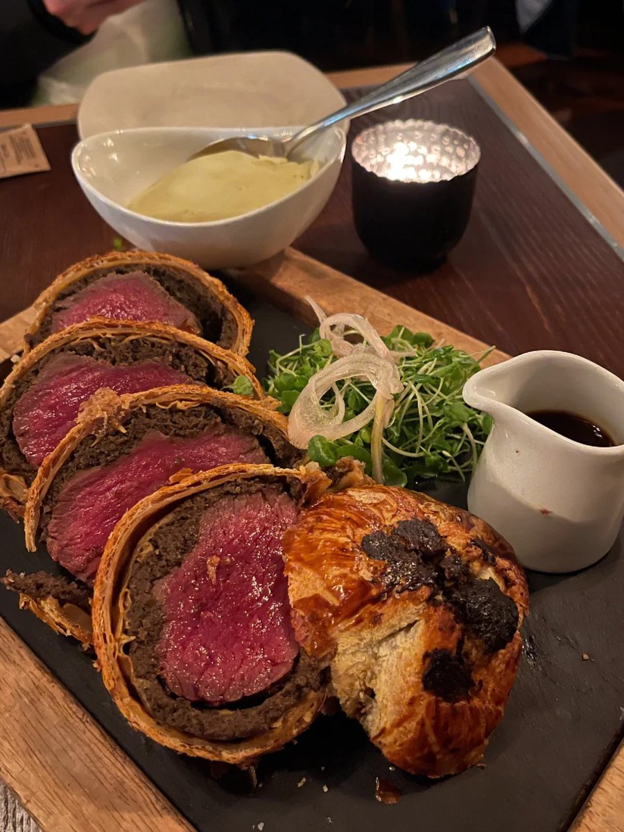 Dancinghsxa's tweet image. 思う存分美食を享受します