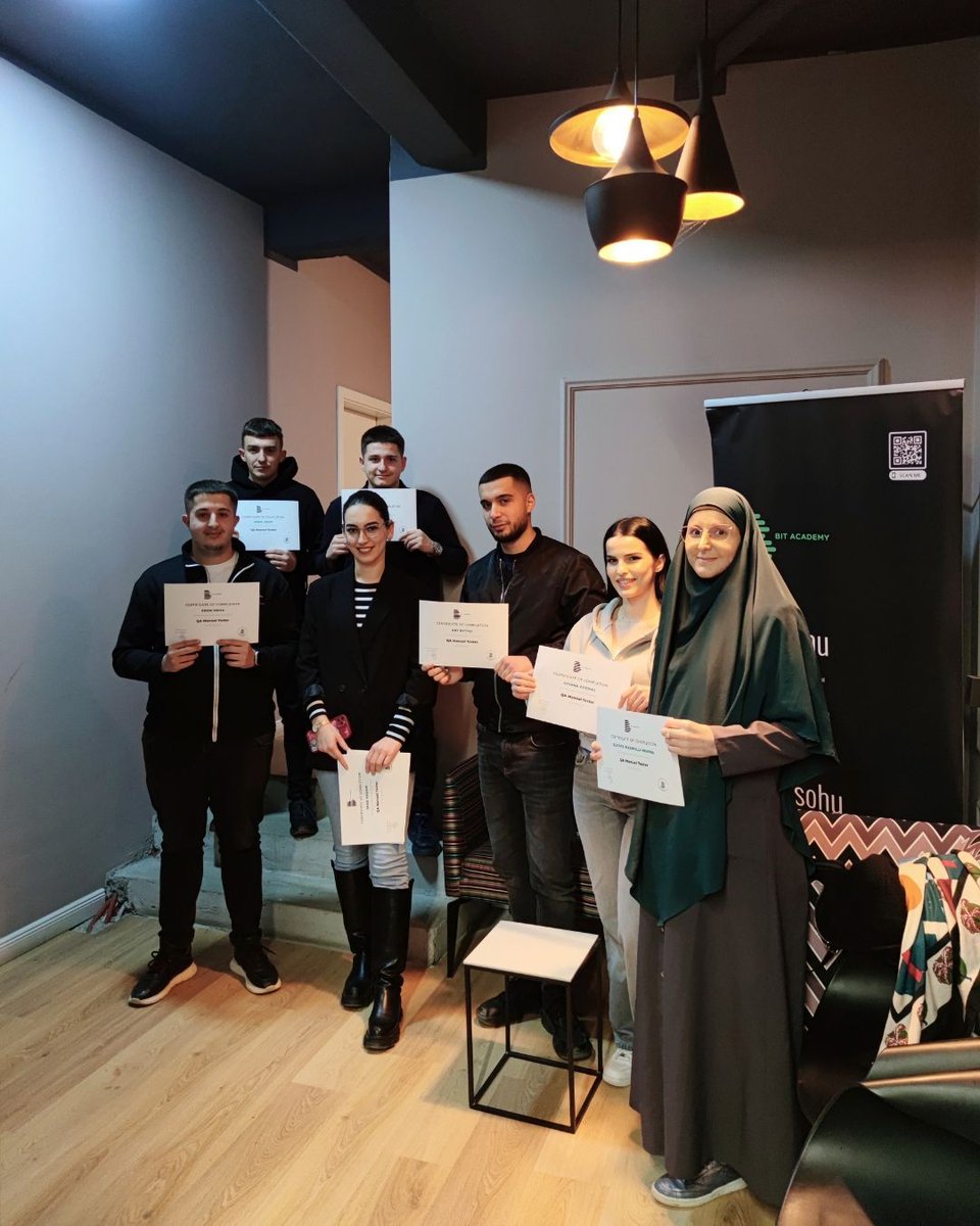 bitacademypage's tweet image. Një tjetër grup i suksesshëm në QA Manual Tester përfundoi trajnimin me ligjëruesen Njomza Ibrahimi! 🎓
👨💻 Faleminderit të gjithë pjesëmarrësve që na besuan për t'u avancuar në fushën
e testimit të softuerit. Ju urojmë shumë suksese në tregun e punës!
#bitacademy #QA #IT