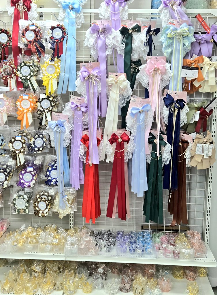 ✨️💚お店のご紹介です💚✨️ ロゼットの既製品やヘアアクセ