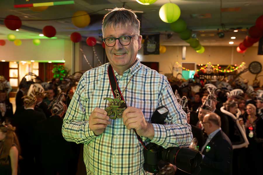 ❤️ 💛 💚 Gisteravond (woensdag 12 februari) heeft burgemeester Verheijen het Vastelaoveshart uitgereikt aan Wil Smeets uit Obbicht.

🎉Van harte gefeliciteerd! Lees hierover meer op onze website 👇
sittard-geleen.nl/actueel/Home/N…