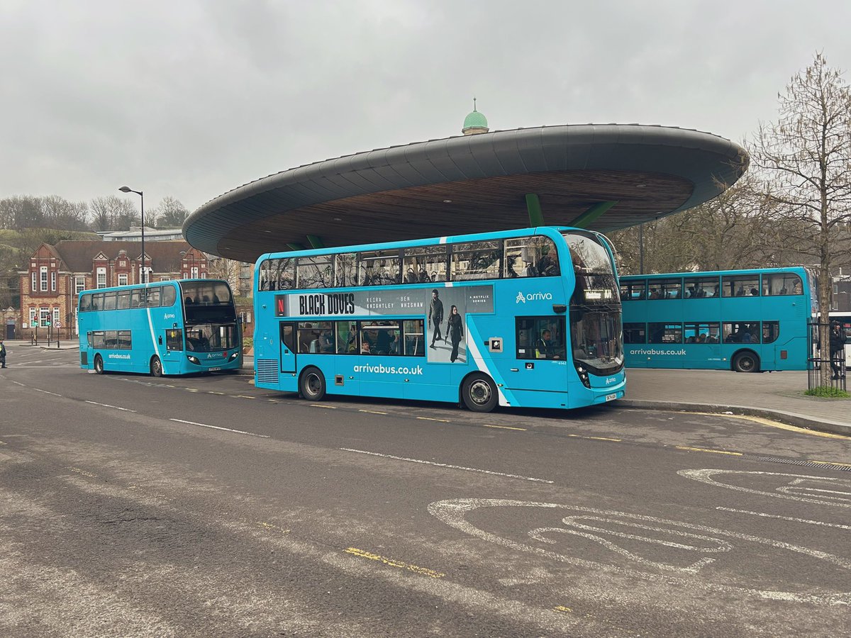 busengineer's tweet image. Old vs. New
@ADLbus Enviro400 Series 10 Years on

Photos include:
5460 (YY14 WFU)
6562 (SK74 AXH)
6563 (SK74 AXJ)
