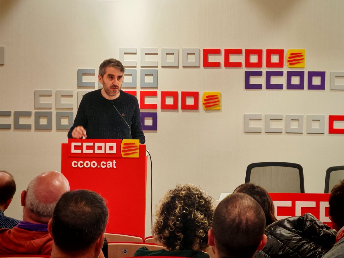En la Conferència de Sector Generalitat de #CCOO <a href="/CCOOGENERALITAT/">CCOO de Generalitat Catalunya</a> el company <a href="/carlesmanza/">Carles Manzanares i Guadalajara 🔻</a> presenta  pla d'acció i línies d treball <a href="/ccoo_fsc_cat/">fsc-ccoo ➕drets➕ democràcia➕sindicat</a> pels propers anys per a que continuem sent un sindicat útil per a la #ClasseTreballadora #CCOO1erSindicat #SindicatUtil <a href="/ccoocatalunya/">CCOO de Catalunya</a>