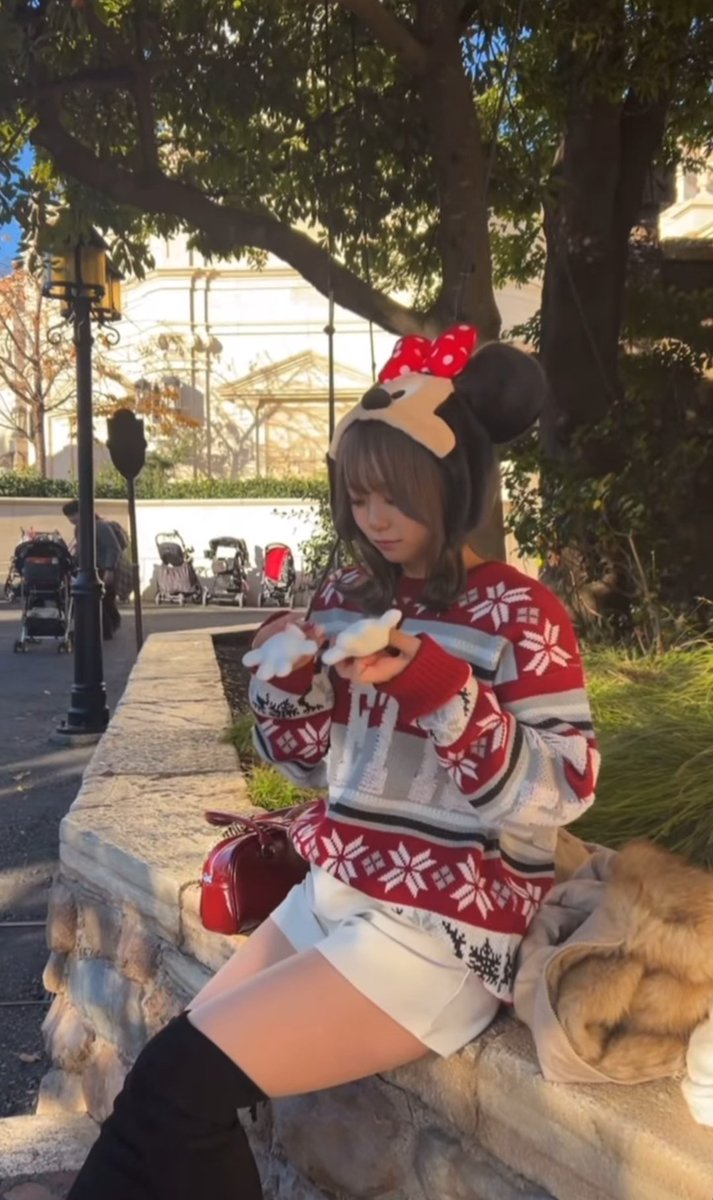 ksgr04ask's tweet photo. はじめまして☺️あすかです！
ぐら100の大学生です！

どこでもめっちゃ効きます！笑
脇とか脇腹も弱いけど最近は太ももとか足裏とか下半身のくすぐりが弱いなって思ってます笑
お尻とか股間のくすぐりも好きです！

興味もってくれた人フォローお願いします！

#くすぐり
#こちょこちょ https://t.co/q6XqKYDm4k