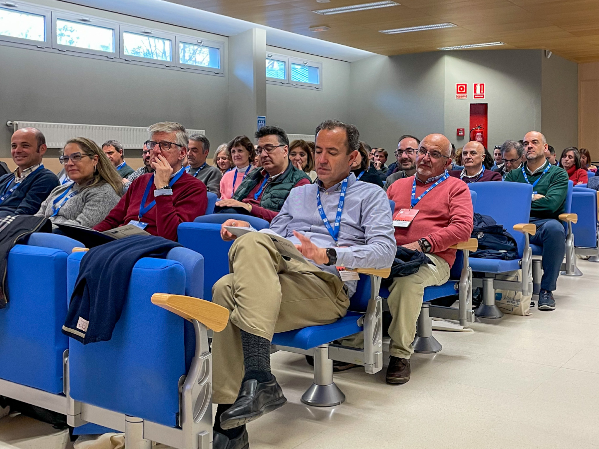 "Entender nuestra misión como algo más grande que cada centro, fundación o #EducaciónJesuitas: ser constructores de una nueva sociedad, más humana y divina".

Continuamos el Encuentro de Direcciones con una contemplación guiada por el Delegado, Jaime Badiola SJ.