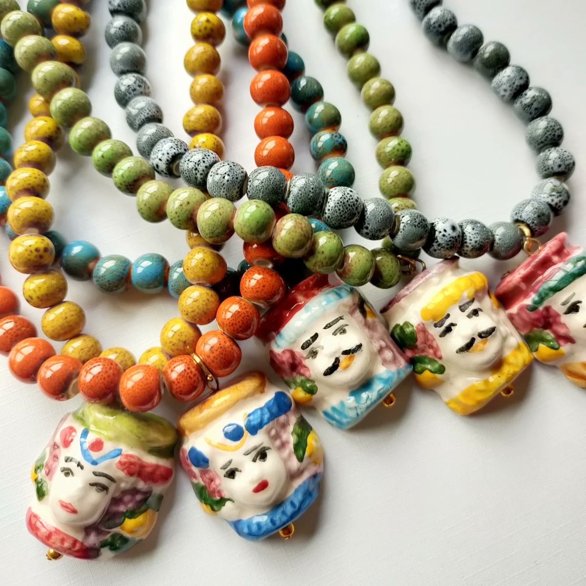 Nos encanta celebrar 🧡 el amor de la clase que sea 🧡 y por eso tenemos en nuestro perfil de IG un sorteiño bien amoroso, para ti o para quien tú quieras 
Aquí: 
instagram.com/diecisietecosa…