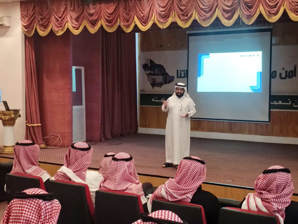 سعدت بتقديم #دورة #المهارات _الناعمة soft skills 
لموظفي دار التوجية الاجتماعية في بريده 
شكراً للحضور الكريم 
شكراً لادارة الدار