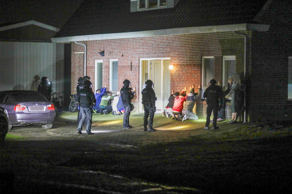Politie-inval in Kootwijkerbroek