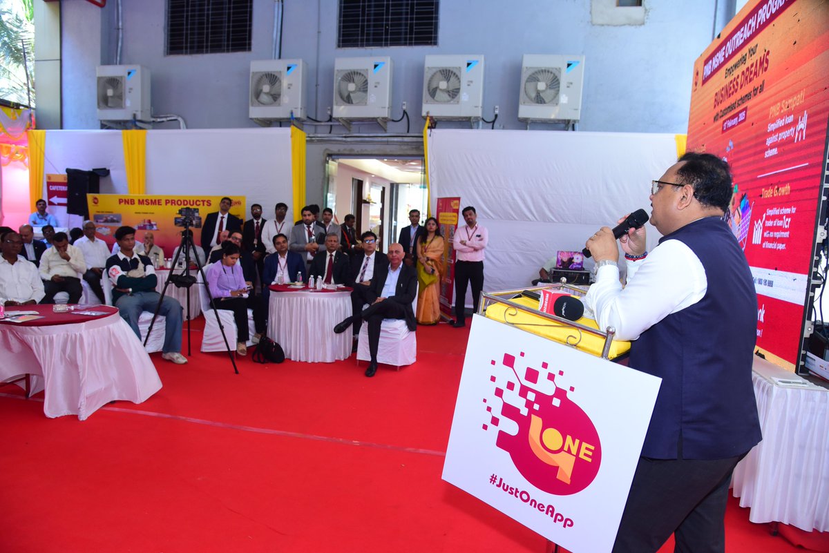 pnbindia's tweet photo. Executive Director, Sh. Bibhu Prasad Mahapatra inaugurated the #PNBMSMEOutreachProgram in Mumbai in the august presence of Sh.Hardeep Batra, Commissioner of Customs, IRS, Sh. Dushyant Mulani, President of the Federation of Freight Forwarders Associations in India (FFFAI).
Sh.Firoz Hasnain, Zonal Manager, Mumbai welcomed the dignitaries at Andheri, Mumbai Centre of nationwide outreach program being simultaneously held at 185 locations across the country. Sh. Mahapatra interacted with the gathering and highlighted bank’s commitment towards the growth of MSME sector of the country. 
#MSME #PNB #business #businessexpo