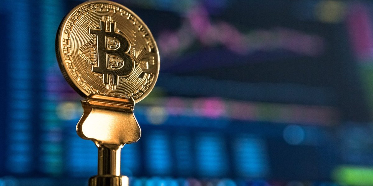 Οι εγγραφές συνεχίζονται για το σεμινάριο "Crypto για Αρχάριους", το οποίο θα ξεκινήσει 19-2 και θα ολοκληρωθεί στις 7-3-25. Το κόστος είναι στα 400 ευρώ. Μπορείτε να ανατρέξετε και στο site indifi.gr όπου θα βρείτε όλες τις πληροφορίες και στο τηλέφωνο 211 4059540.