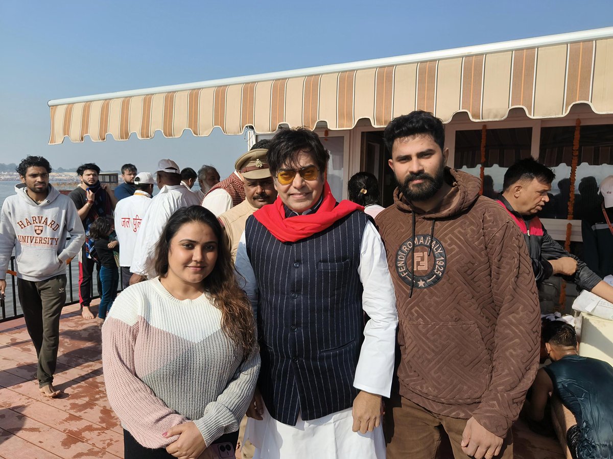 iamtarunstar's tweet photo. MAHAKUMBH with @ranaashutosh10 ji and with Rahul bhuchar ji
Thank you so much for this !! ♥️ 

#mahakumbh #mahakumbh2025 #prayagraj #triveni #sangam #mahakumbhmela #ashutoshrana #humareram #iamtarunstar #mahakumbh2025🕉️ #gratitude #thankyougodforeverything #ChhaavaDiwas https://t.co/GaM1poStiY