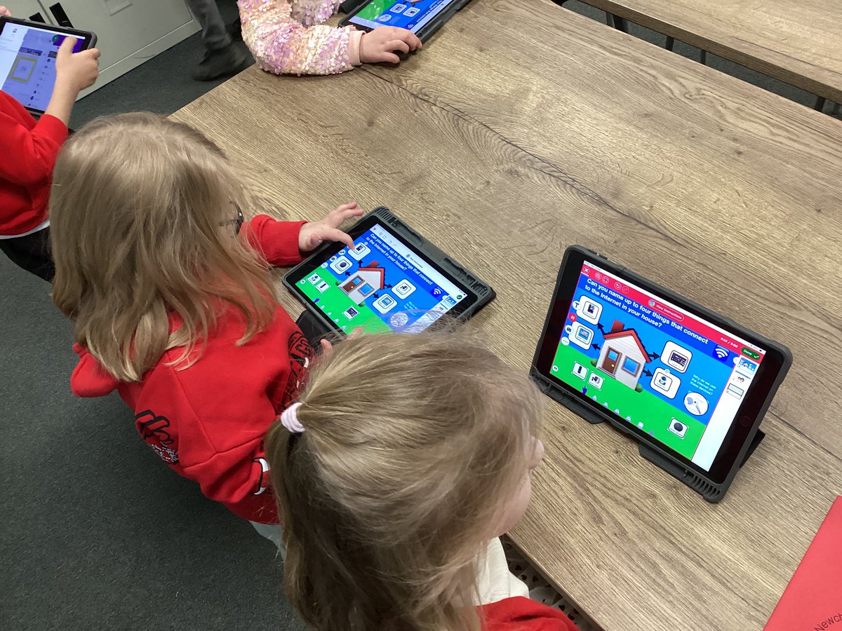 NewchurchCP's tweet photo. In computing, Year 2 explored Safer Internet Day by considering why we don't share personal information online and how to create a secure password. #NewchurchComputing https://t.co/J1hfxR38lM