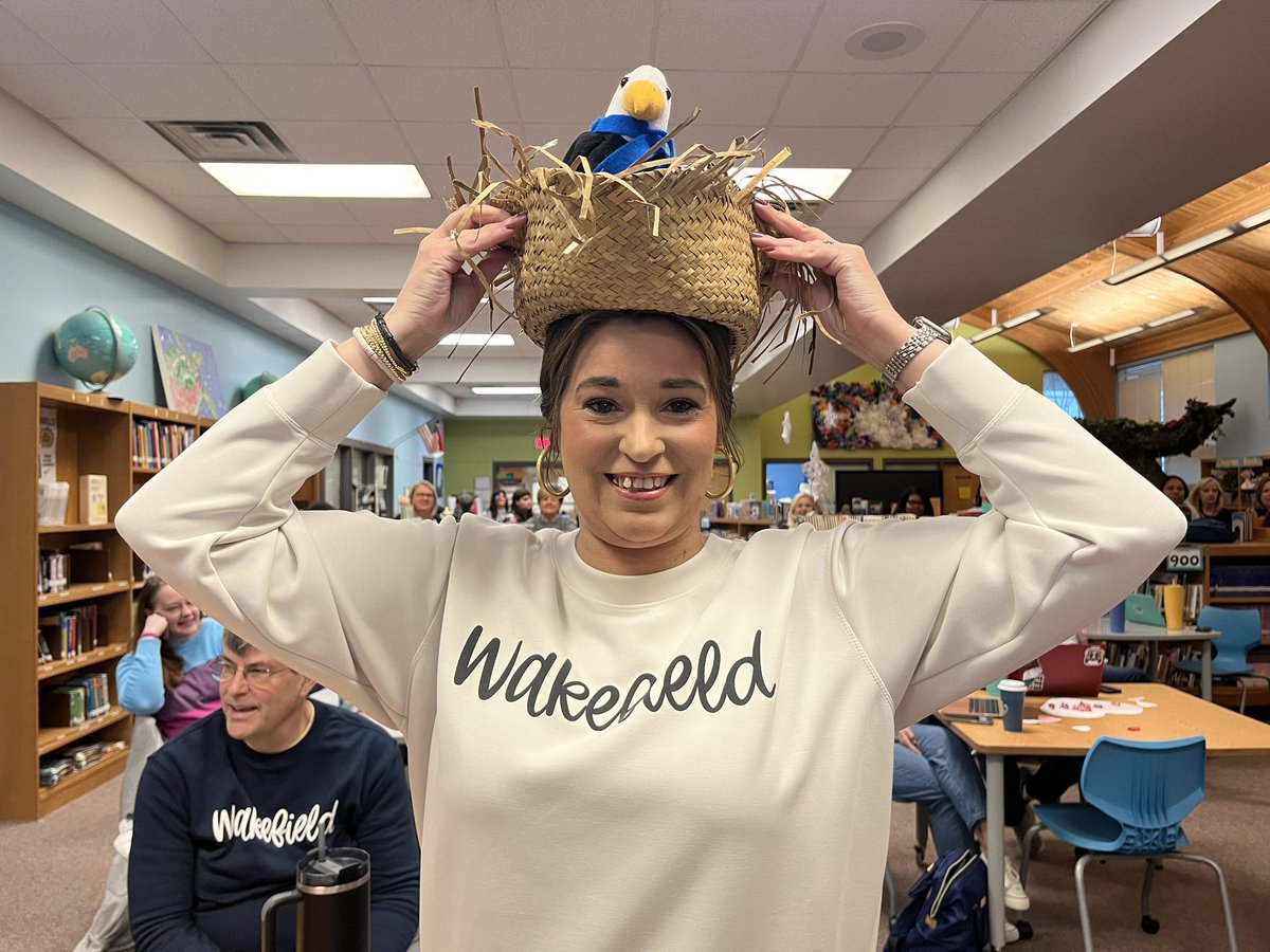 Wakefield Elementary (@wakefieldes) on Twitter photo Congratulations to our Staff member of the Month, Ms. Fontenot! <a href="/WESPTAeagles/">Wakefield Elementary PTA</a> <a href="/WakefieldStrong/">Wakefield Strong</a> <a href="/NorthernAreaWC/">Northern Area WCPSS</a> Congratulations to our Staff member of the Month, Ms. Fontenot! <a href="/WESPTAeagles/">Wakefield Elementary PTA</a> <a href="/WakefieldStrong/">Wakefield Strong</a> <a href="/NorthernAreaWC/">Northern Area WCPSS</a>