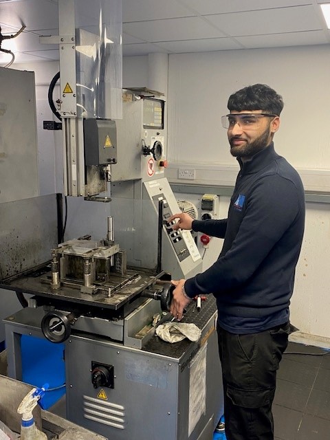 A&M Pure Precision (@aandmedm) on Twitter photo Celebrating #NAW2025 - this is Amrit, one of our 2nd year apprentices, using his EDM hole drilling skills
<a href="/Apprenticeships/">Apprenticeships</a> <a href="/Dudley_College/">Dudley College</a> #SkillsforLife #UKmfg Celebrating #NAW2025 - this is Amrit, one of our 2nd year apprentices, using his EDM hole drilling skills
<a href="/Apprenticeships/">Apprenticeships</a> <a href="/Dudley_College/">Dudley College</a> #SkillsforLife #UKmfg