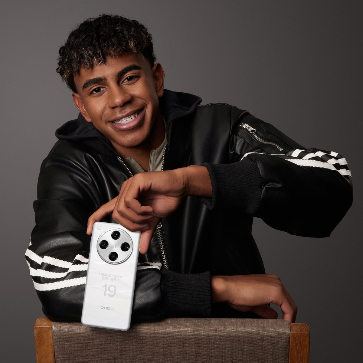 Yamal knows 👀

How better to enjoy the #UCL action than with the #OPPOFindX8Pro 🤷