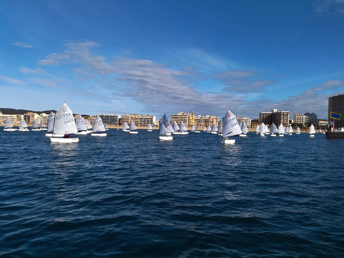 ⛵️El Port d’Aro col·labora juntament amb el C.N Costa Brava a la 35a edició de la Palamós International Optimist Trophy

🌊 La regata considerada com la més gran del món en aigües obertes, bat el rècord de països participants amb un total de 31 reunint un total de 550 regatistes
