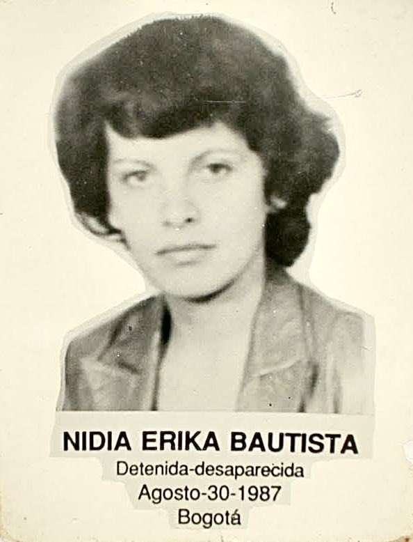 Ante la <a href="/JEP_Colombia/">Jurisdicción Especial para la Paz</a> , el ex suboficial de inteligencia Bernardo Garzón, reconoció la participación en la desaparición forzada de Nydia Erika Bautista, Amparo Tordecilla y Guillermo Marín, crímenes cometidos por la Compañía de Operaciones Especiales

Hilo 🧵⬇️