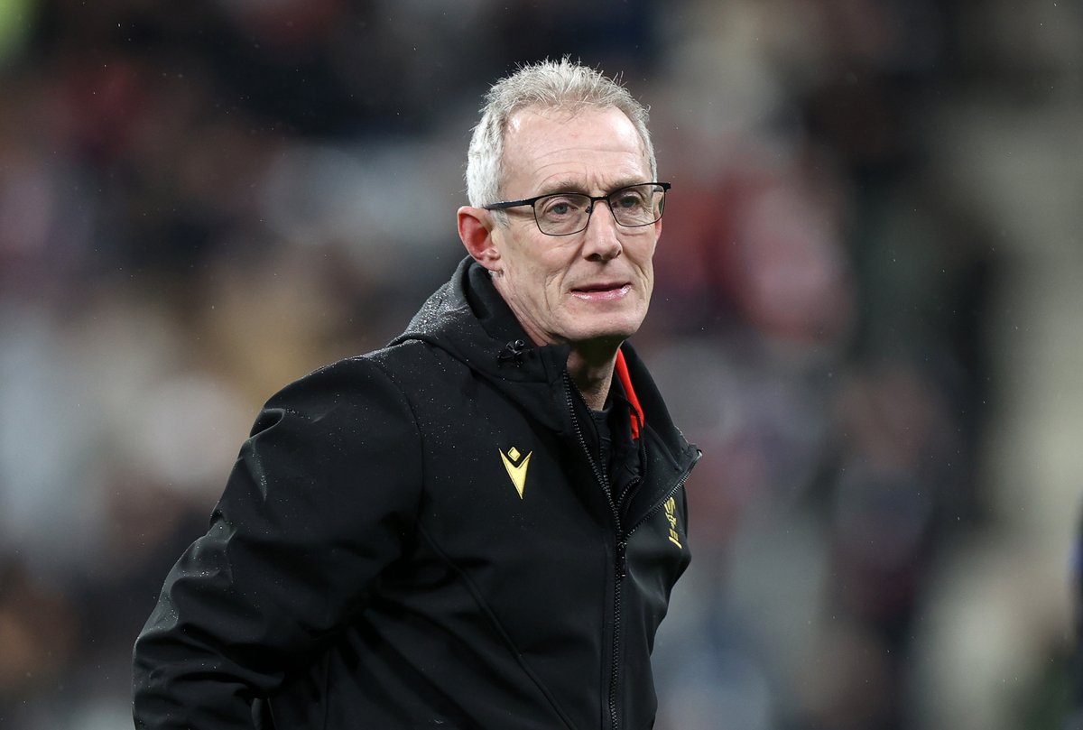 WalesRugby's tweet photo. BREAKING: Rob Howley to leave Wales coaching role with immediate effect https://t.co/F5HKeiLmUo https://t.co/wMYSmrZTfp