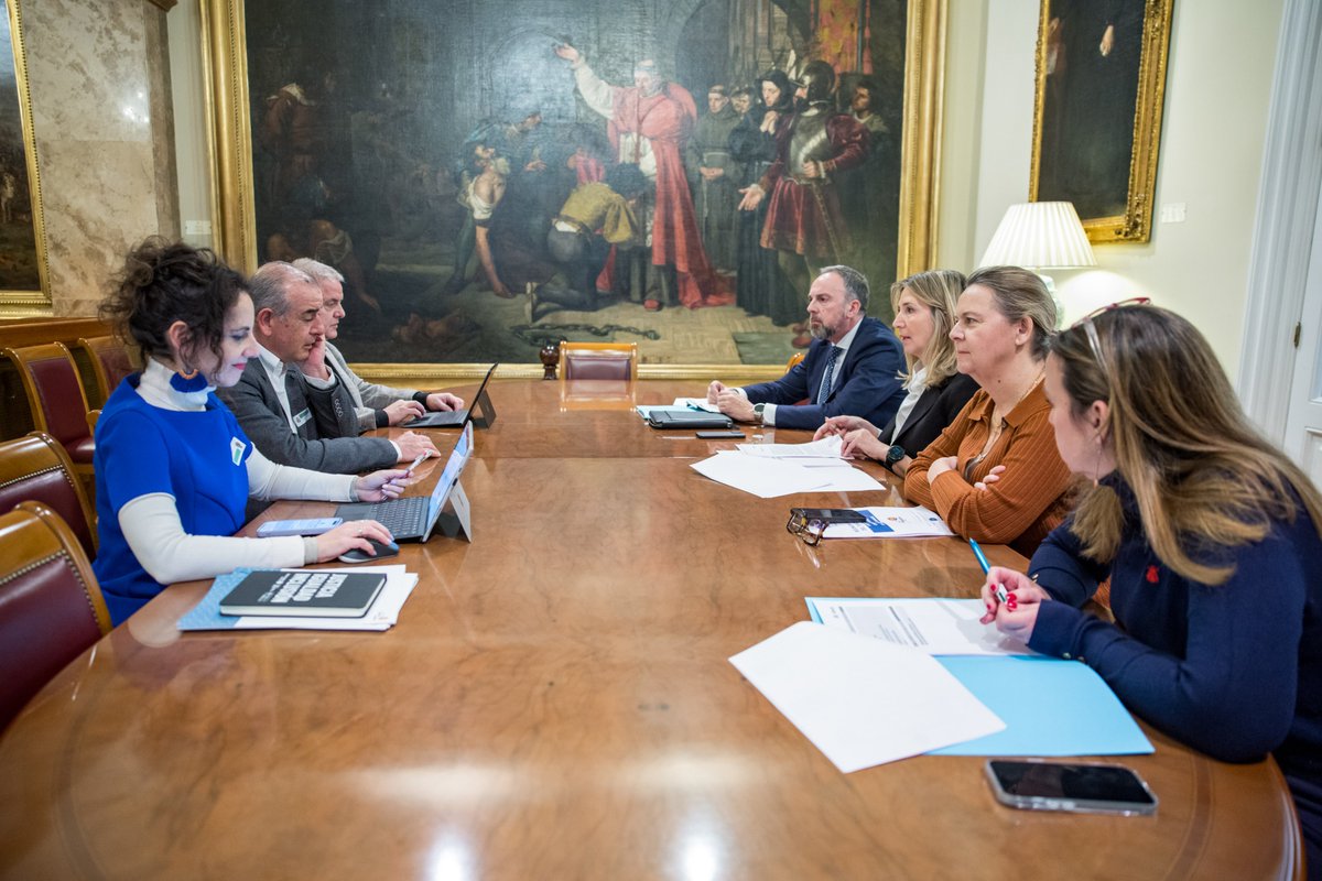 🔴 La Plataforma del #TercerSector se reúne con el grupo parlamentario popular en el <a href="/Senadoesp/">Senado de España</a> para abordar la sostenibilidad financiera del Tercer Sector.

plataformatercersector.es/plataforma-ter…