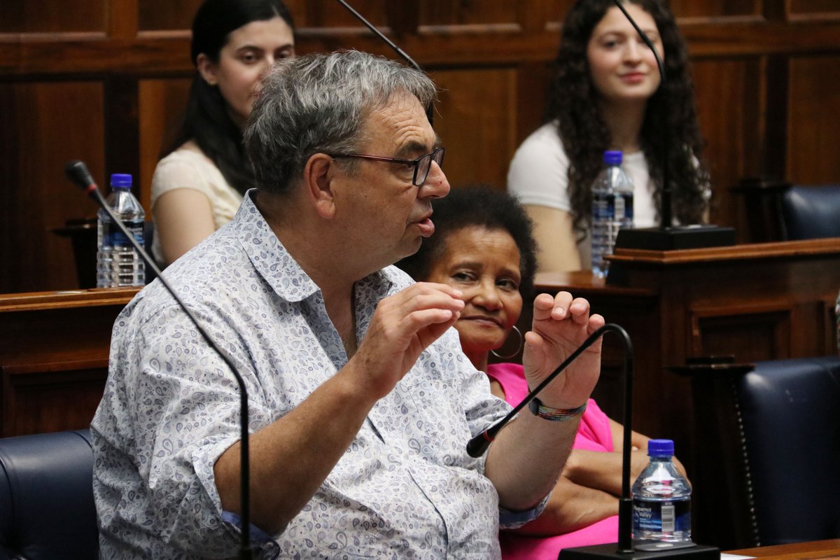 WesternCapeProvParl (@wcprovparl) on Twitter photo Today, the WCPP welcomed a delegation of 10 students, led by Professor Gert Fieguth from Hochschule Kehl, Germany. The students had an engaging discussion with Deputy Speaker <a href="/ReagenAllen/">Reagen Allen</a> about South Africa's political system, elections, and youth-related matters. Today, the WCPP welcomed a delegation of 10 students, led by Professor Gert Fieguth from Hochschule Kehl, Germany. The students had an engaging discussion with Deputy Speaker <a href="/ReagenAllen/">Reagen Allen</a> about South Africa's political system, elections, and youth-related matters.