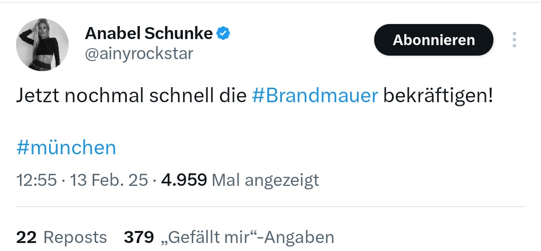 0⚡7 tweet media