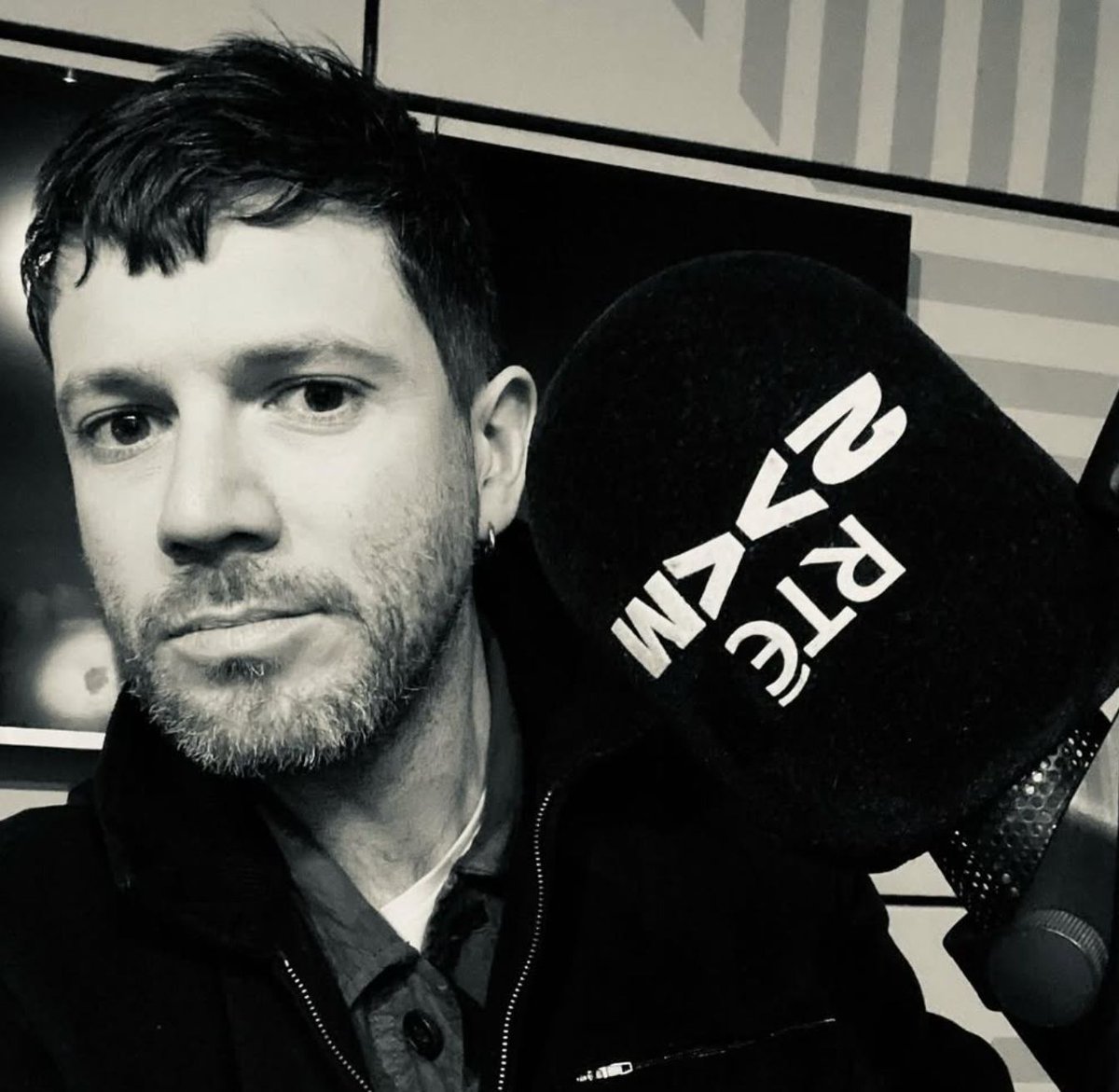 This Sunday catch @thesaintleonard on RTÉ 2XM where he'll be chatting with Jim O'Donoghue Martin <a href="/video_blue/">video blue</a> on his show Spinning Away 👏

Tune in from 1pm to hear Saint Leonard talk about his latest singles "Wits End" + "The Red Book"

Link to the show is in the link up top 🔗☝️