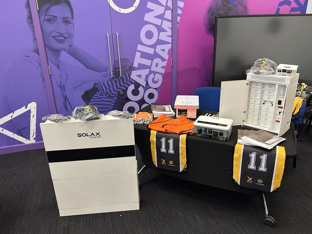 Solaxpower_uk's tweet photo. On #NationalApprenticeshipWeek, we have been busy exhibiting at South &amp; City College Birmingham for the EleX Live Event with the Fix Radio team 💛

Events like these are fantastic to celebrate the power of apprenticeships and hopefully inspire the next generation of learners! https://t.co/I9S0JHCPsy