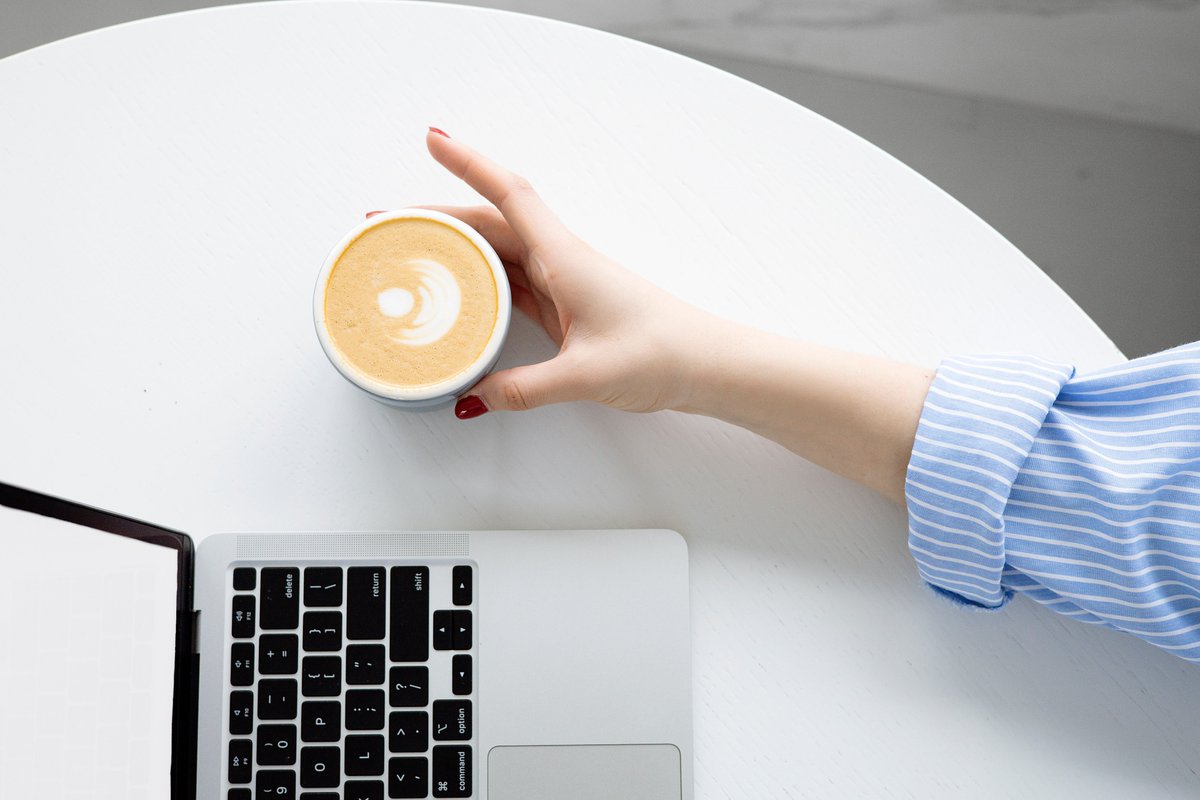 office_barista's tweet image. Starting your search for a workplace coffee machine can be hard which is why we have created our handy Help Me Choose tool to help get you started on narrowing down which machine will be best for your business. 
#helpmechoose #Bravilor #hotdrinksmachines #beantocupcoffeemachines