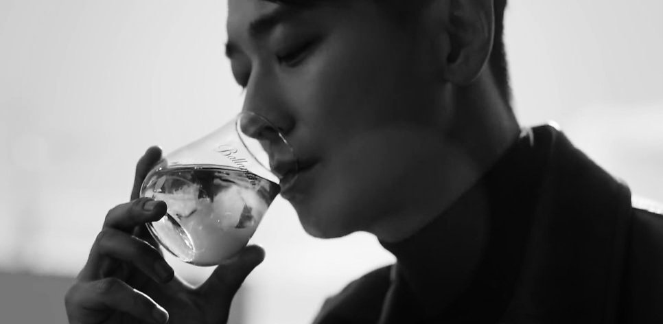 발렌타인 데이? 알지. 그거 술 마시는 날이잖냐.