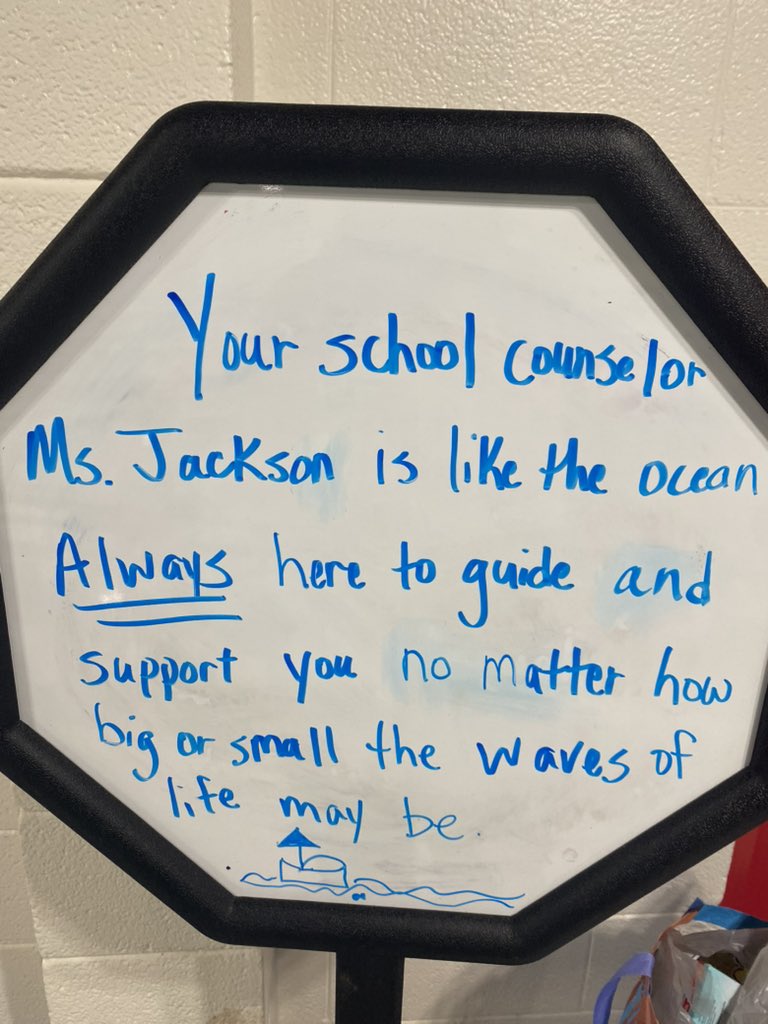It’s School Counseling week at Seawell! Students are ”shell-ebrating” with Ms Jackson with appreciation cards to brighten up someone’s day and show appreciation for the amazing people in our school!