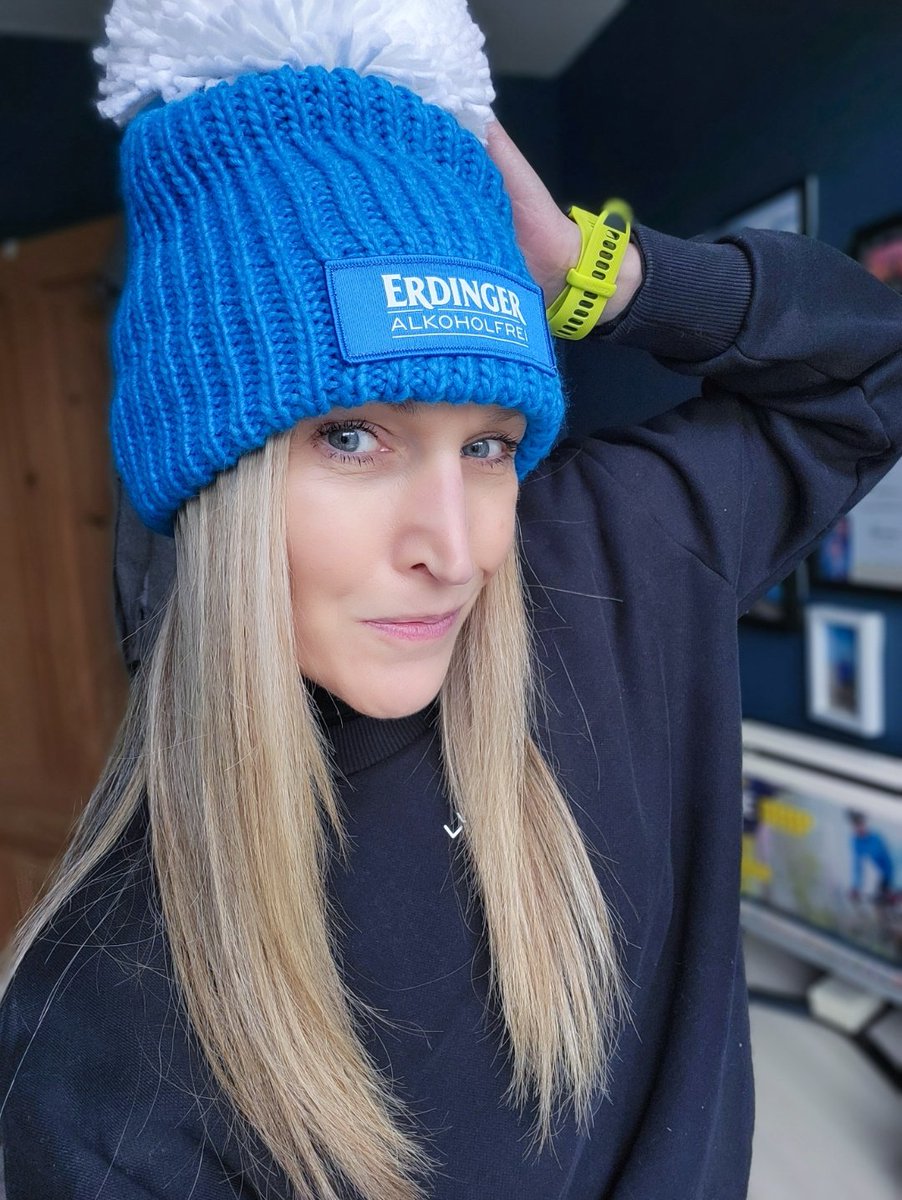 Zoë Westerman 🏴 (@zoewestermanblb) on Twitter photo Just cold out there today 🚴♀️🥶 Not sure I even enjoyed it. But I did enjoy my new Big Bobble Hat from <a href="/ErdingerAF_UK/">Erdinger Alkoholfrei</a> 💕 Just cold out there today 🚴♀️🥶 Not sure I even enjoyed it. But I did enjoy my new Big Bobble Hat from <a href="/ErdingerAF_UK/">Erdinger Alkoholfrei</a> 💕