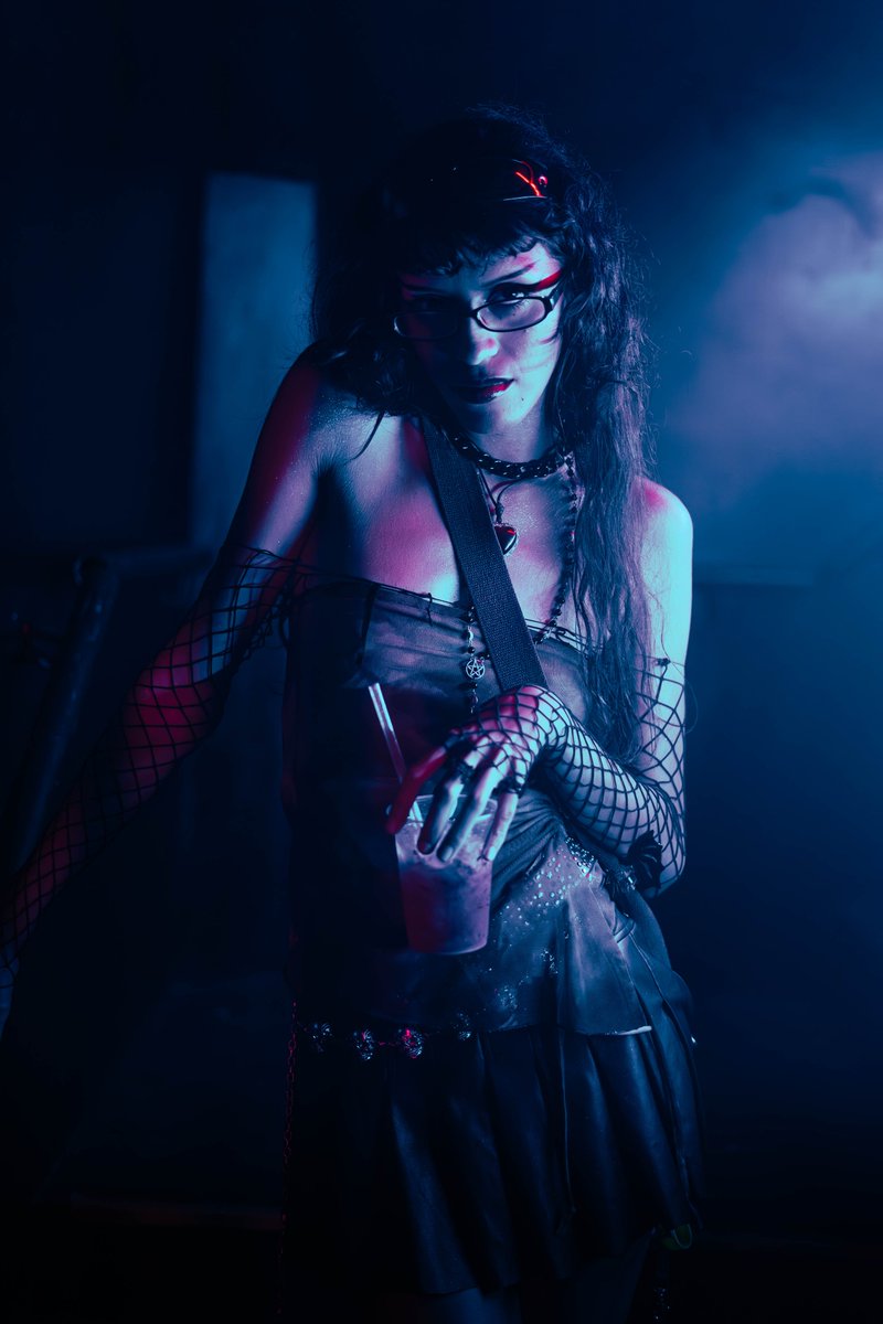 diretora techno na MODO SCHRANZ 04.04 tweet media