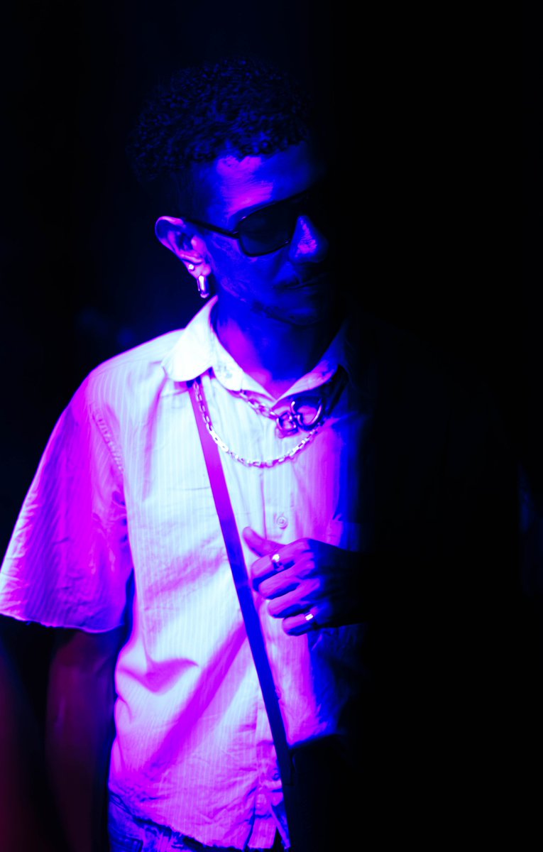 diretora techno na MODO SCHRANZ 04.04 tweet media