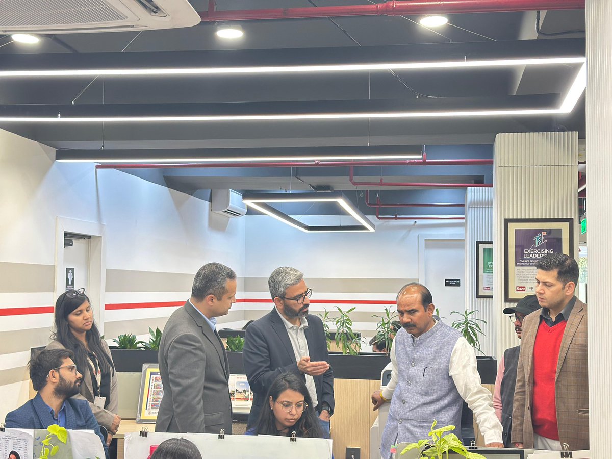 SaveLIFE Foundation (SLF) (@savelifeindia) on Twitter photo SaveLIFE was honored to host the Honorable Minister of State for Road Transport and Highways, Government of India, Shri <a href="/AjayTamtaBJP/">Ajay Tamta</a>, at our Center for Advancement of Road Traffic Safety in New Delhi today.
A strong advocate for #RoadSafety, Mr. Tamta engaged with our team to SaveLIFE was honored to host the Honorable Minister of State for Road Transport and Highways, Government of India, Shri <a href="/AjayTamtaBJP/">Ajay Tamta</a>, at our Center for Advancement of Road Traffic Safety in New Delhi today.
A strong advocate for #RoadSafety, Mr. Tamta engaged with our team to