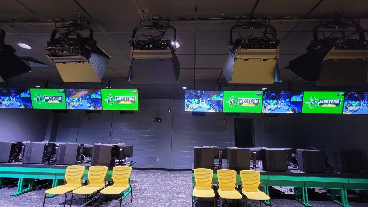watsonedtech's tweet photo. Today we toured the new eSports arena &amp; Game Design classroom at @JCPSKY Western STEM Magnet HS!   Thanks to WHS's Melanie Weaver, Greg Fehr, staff and students for hosting our @oveckyed visit!

#esports #gamebasedlearning #AllinKY #kygoplay #UnitedWeLearnKY #KYILN #KYDLC https://t.co/wbvIOjl4xn